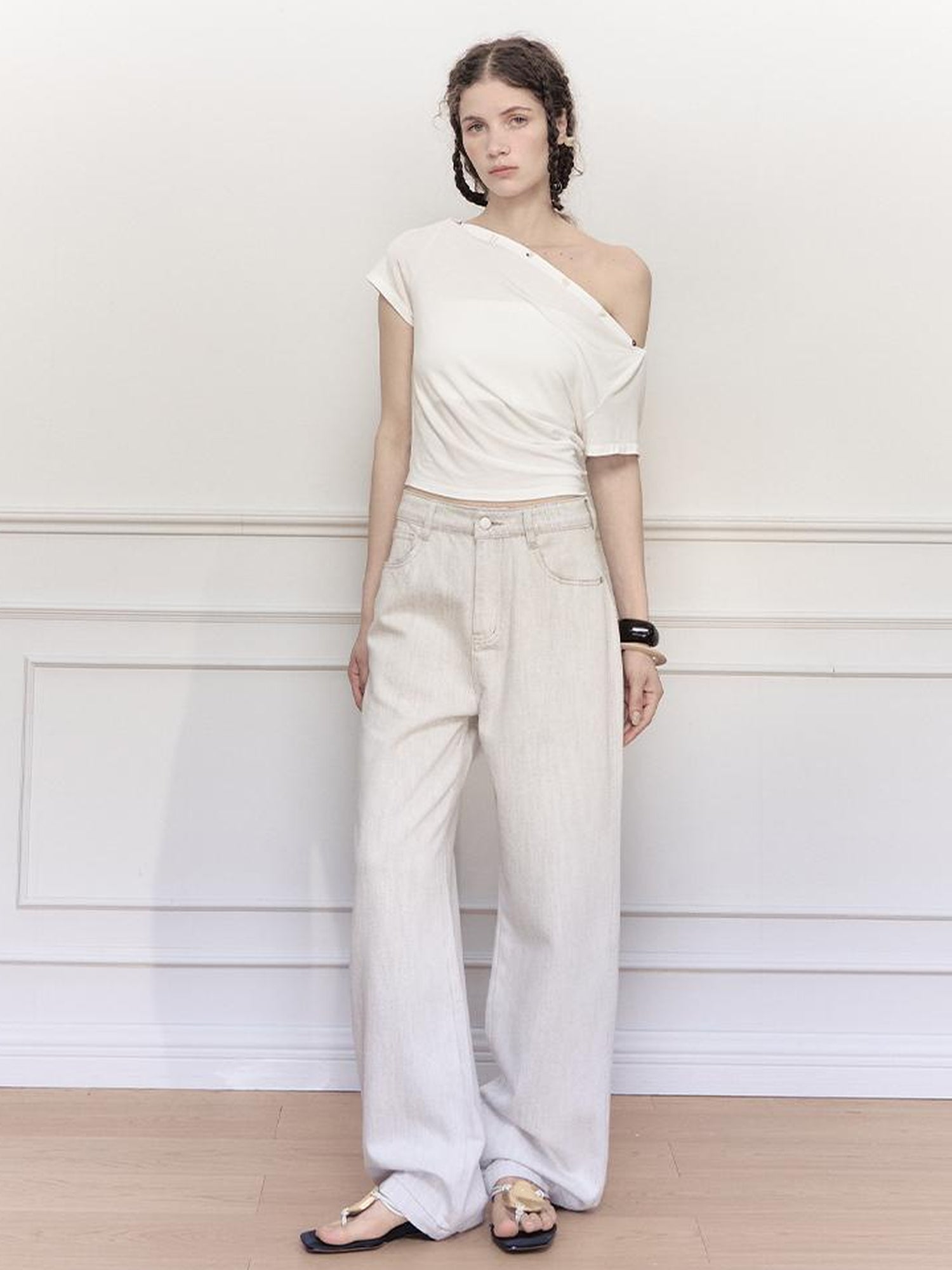 AnnoMundi Asymmetric Shoulder Modal Knit Top