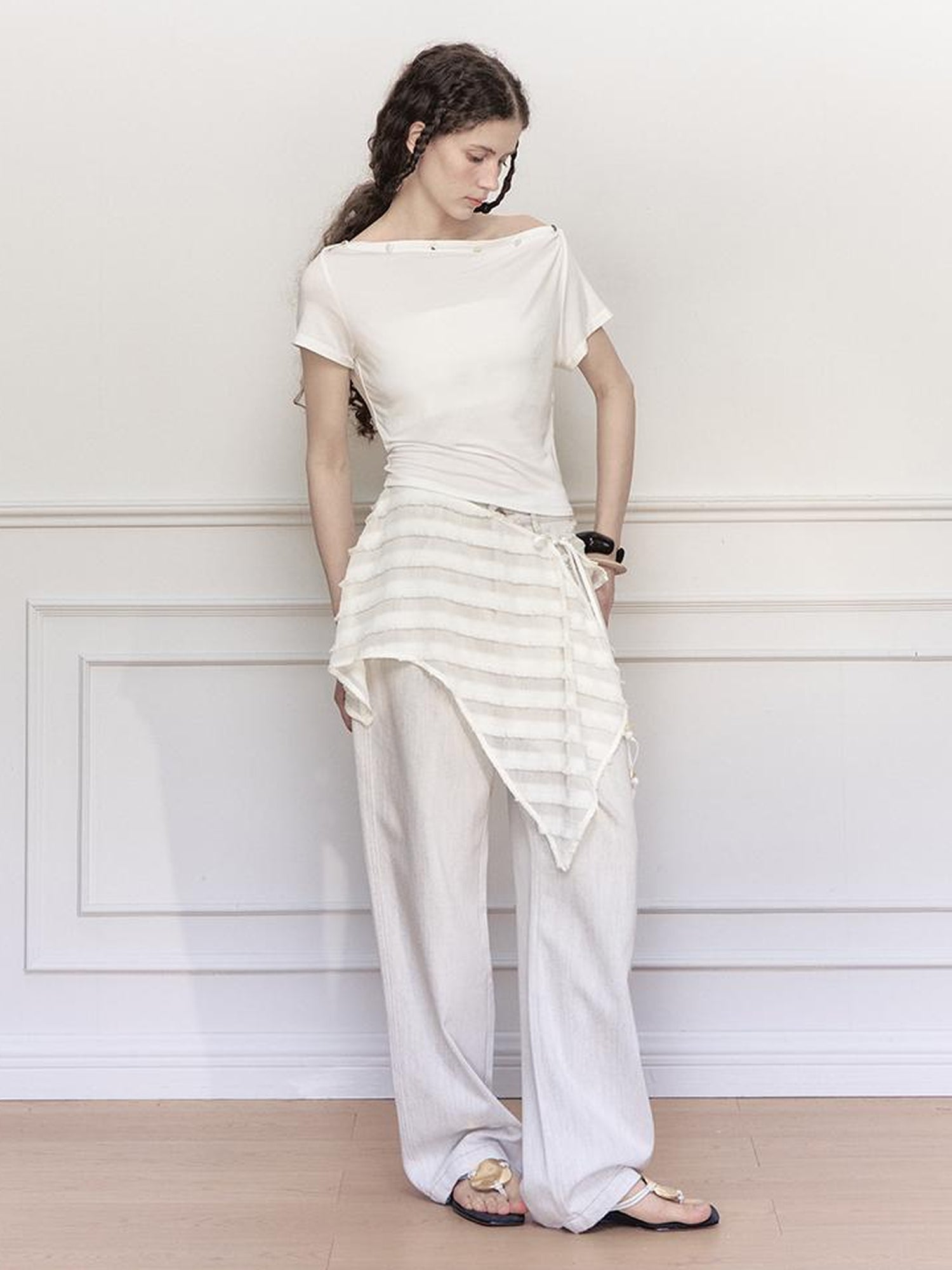 AnnoMundi Asymmetric Shoulder Modal Knit Top