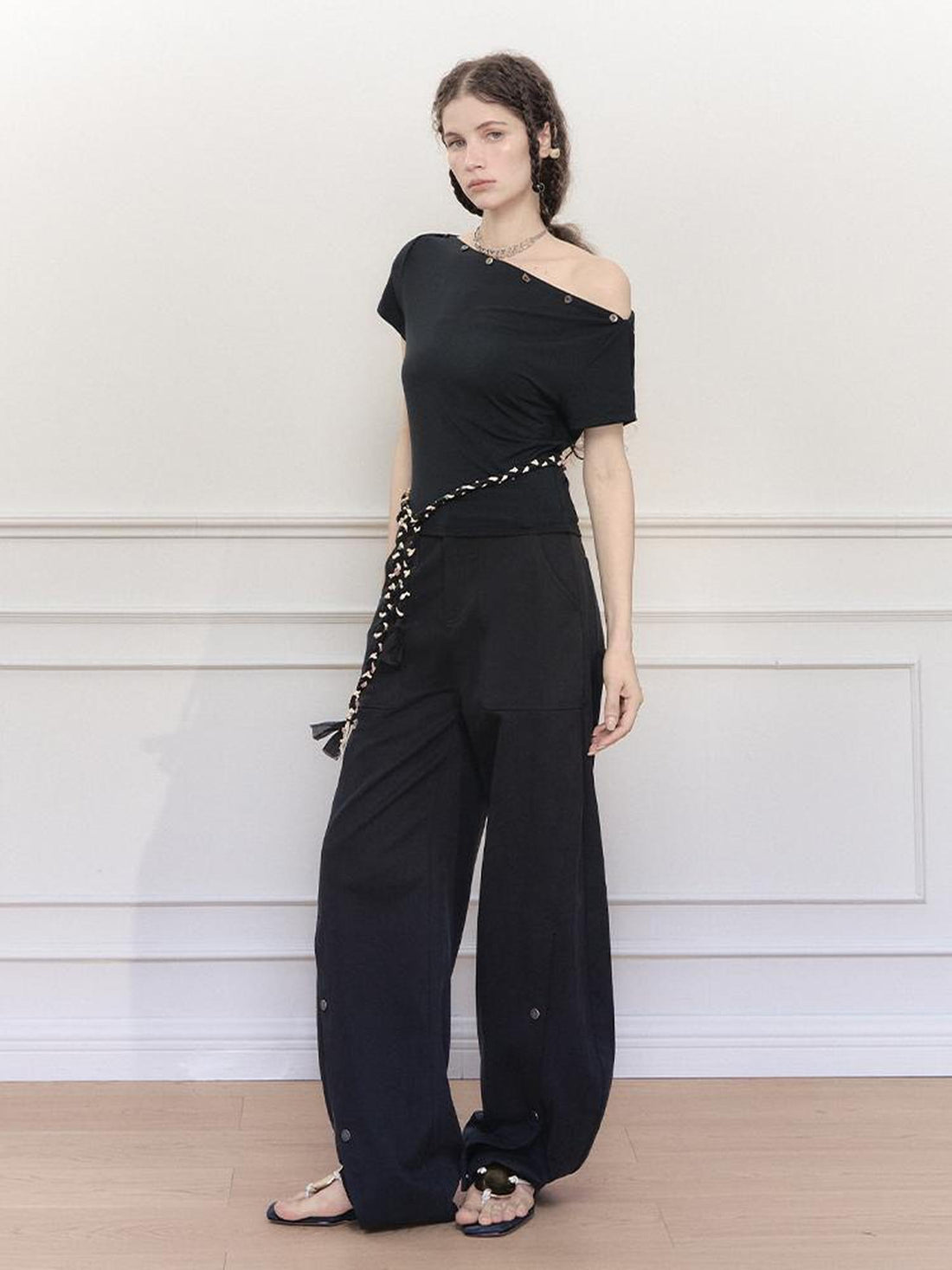 AnnoMundi Asymmetric Shoulder Modal Knit Top