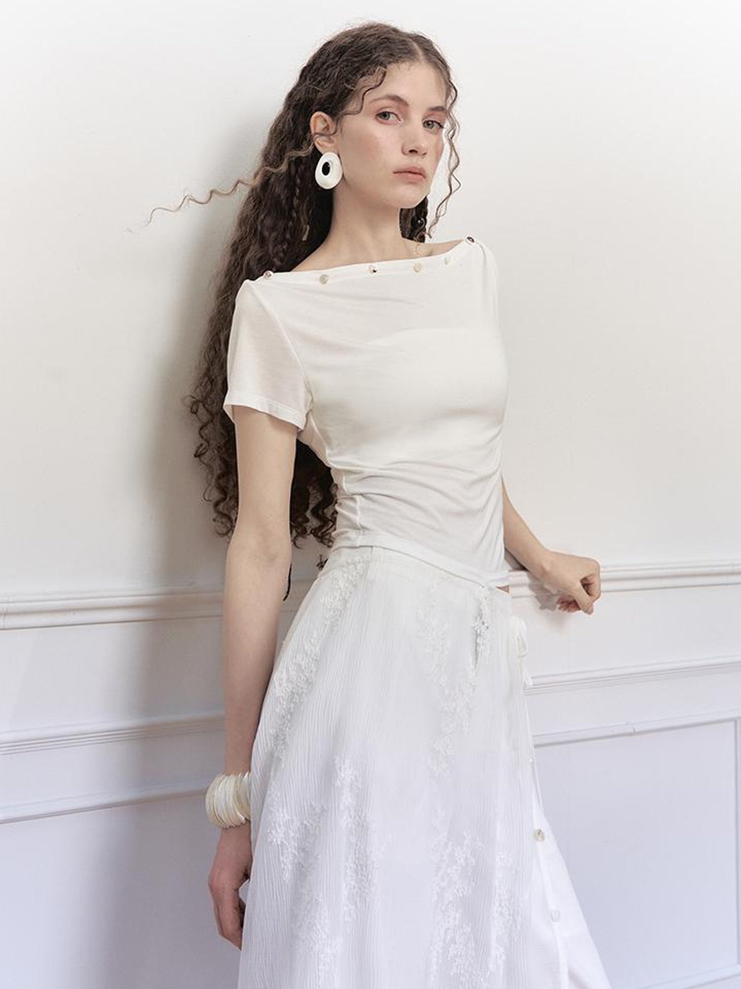 AnnoMundi Asymmetric Shoulder Modal Knit Top