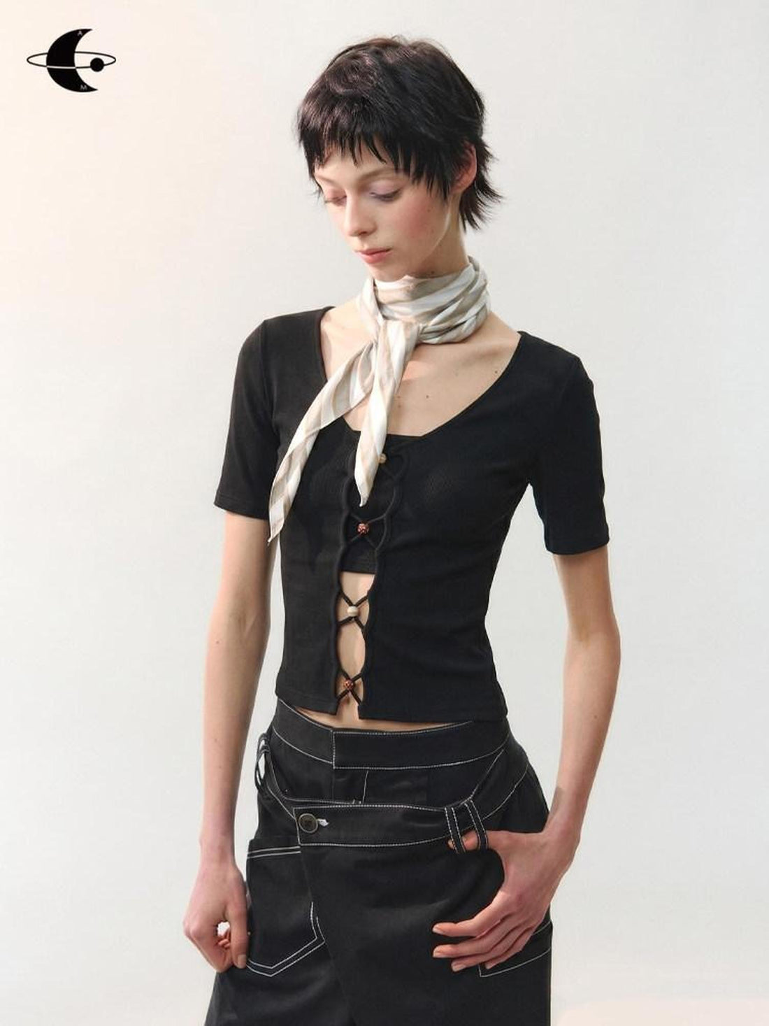 AnnoMundi Beaded Rope Tie V-neck Slim Cropped Women&