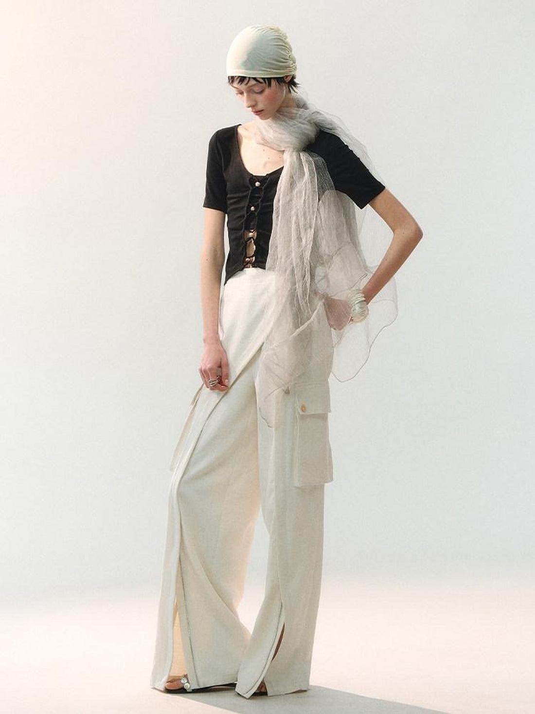 AnnoMundi Beaded Rope Tie V-neck Slim Cropped Women&