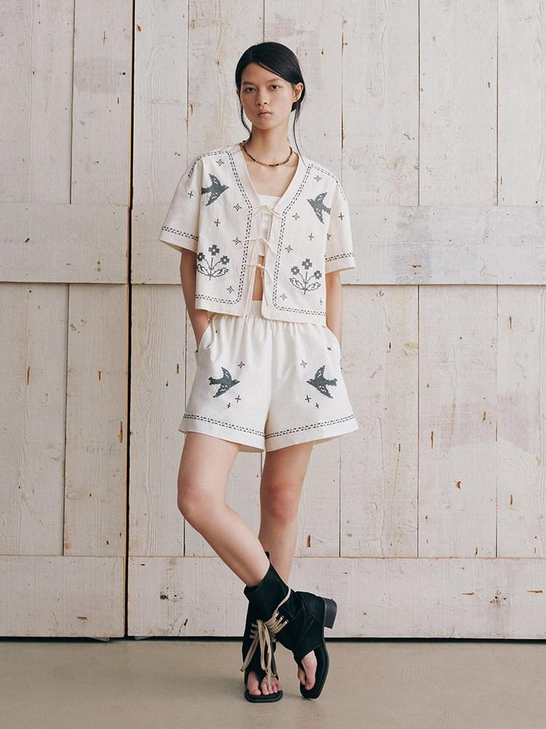 AnnoMundi Beige Applique Bird Embroidered Two Piece Women&