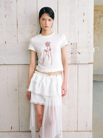 AnnoMundi T-shirts à manches courtes pour femmes en lyocell beige avec broderie rose et pompons, taille cintrée