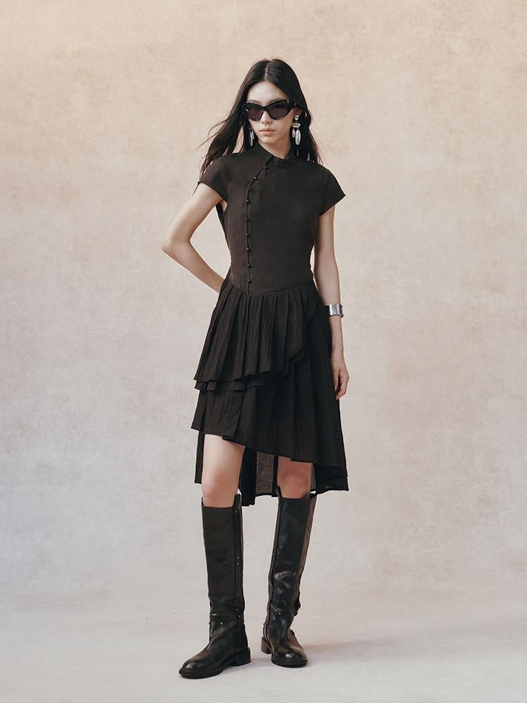 AnnoMundi Black Chinese Asymmetric Pearl Button Aline Women&
