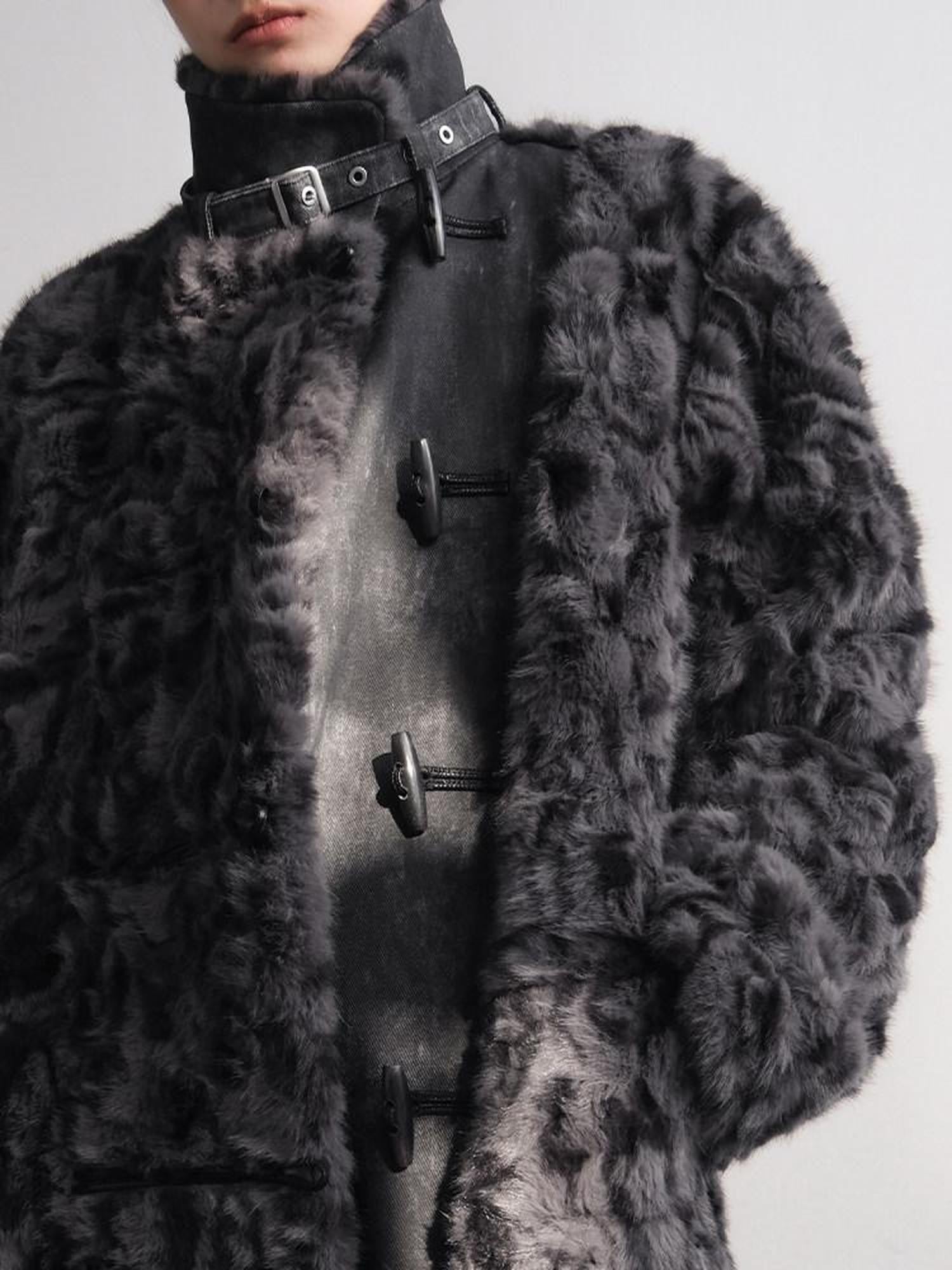 AnnoMundi Manteau long pour femmes en polyester et coton, à col montant, avec empiècements en fausse fourrure noire et grise