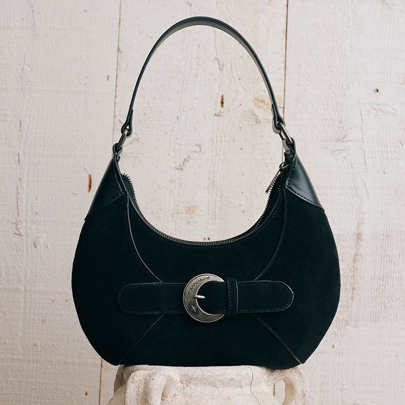AnnoMundi_Black_Matte_Texture_Vintage_Metal_Clasp_Moon_Shape_Women&