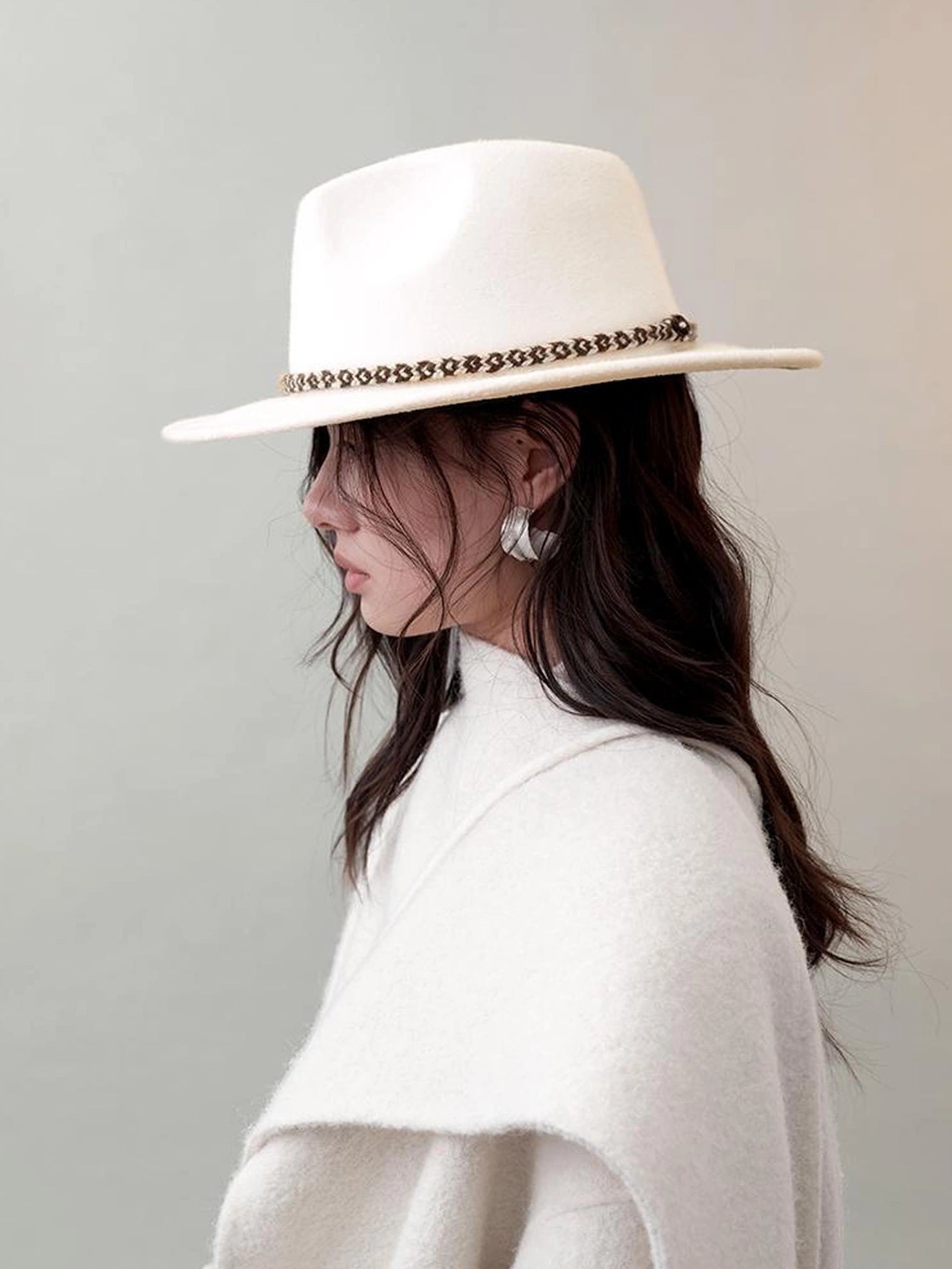 AnnoMundi Cashmere Wool Classic Black White Ladies Hat Hat