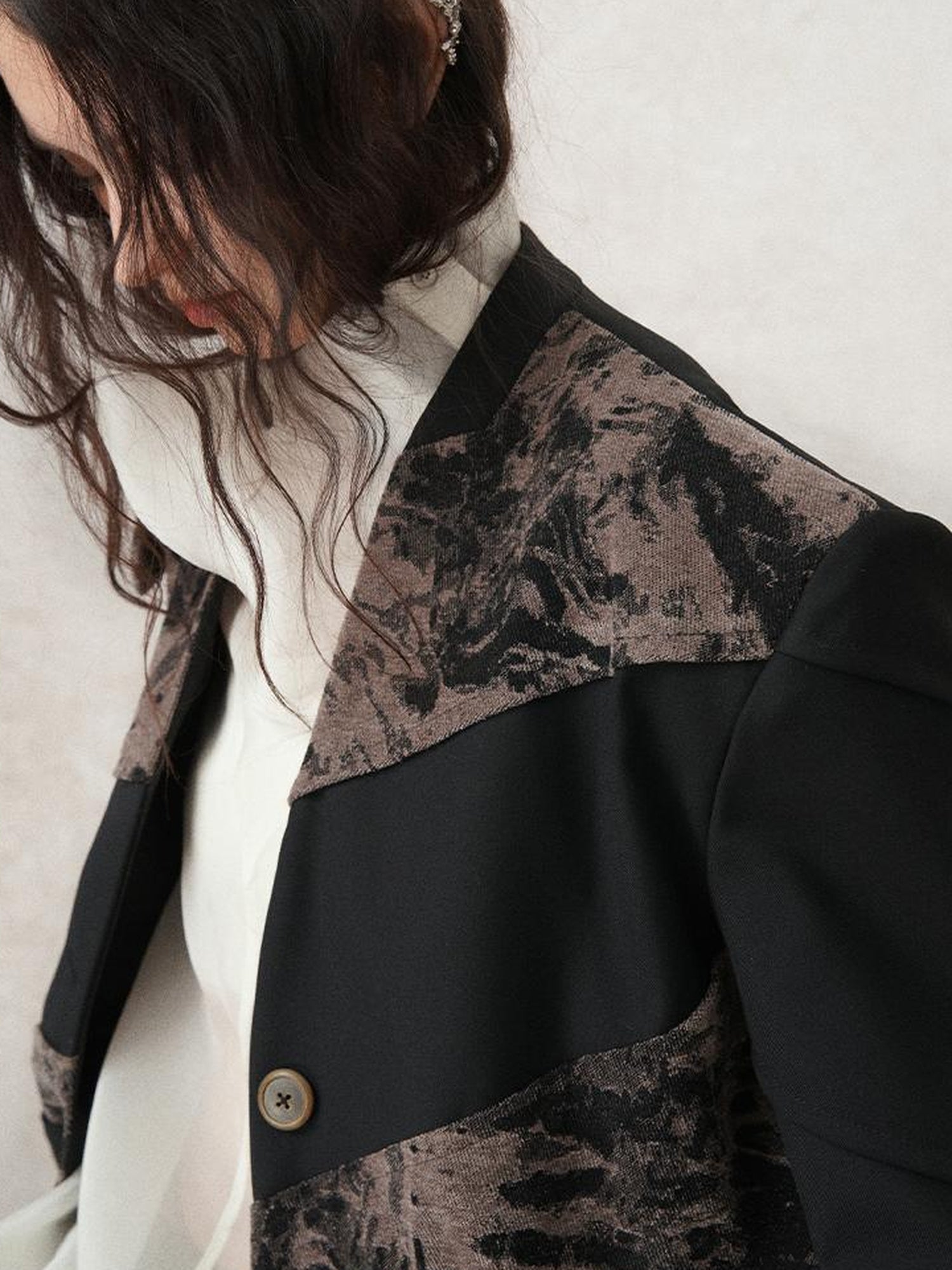 AnnoMundi Contour Shadow Asymmetrical Scarf Blazer