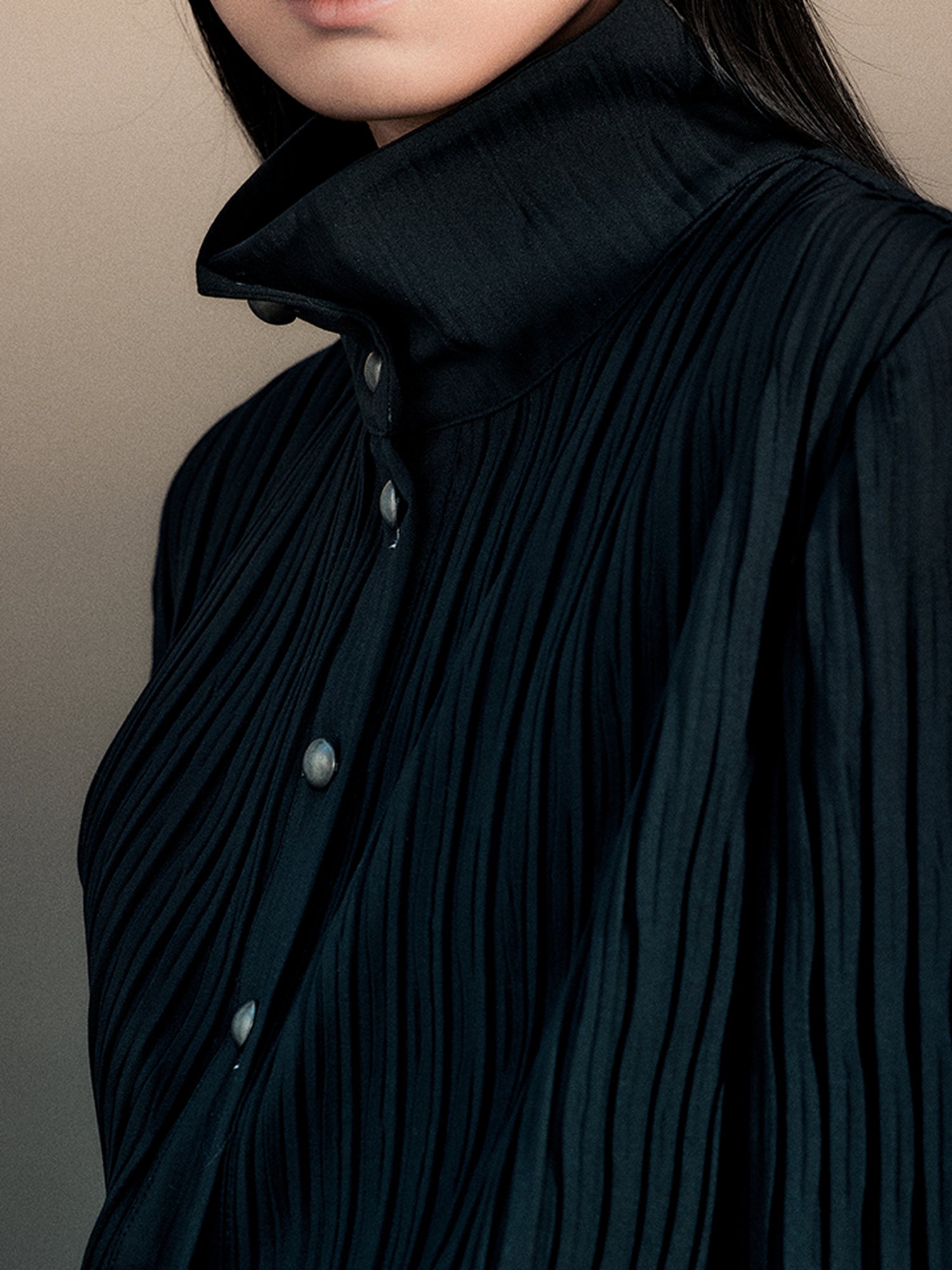 AnnoMundi Crescent Wrinkle Metal Button Shirt
