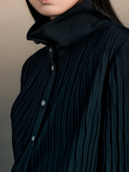 AnnoMundi Crescent Wrinkle Metal Button Shirt