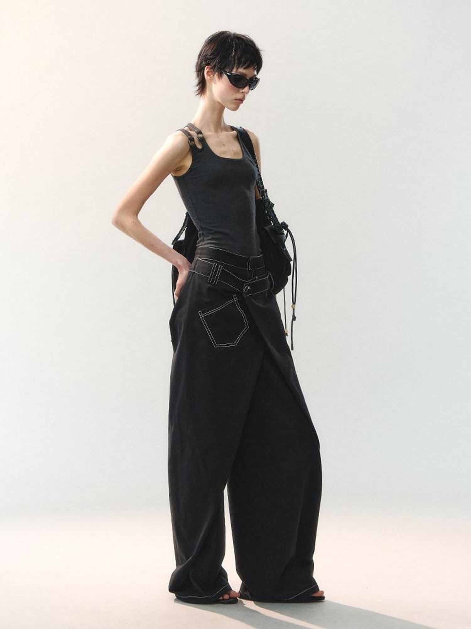 AnnoMundi Cropped Asymmetric Ring Buckle One Shoulder U Neck Women&