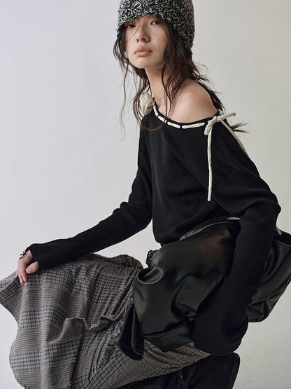 AnnoMundi Detachable Rose Contrast Trim Knit Top