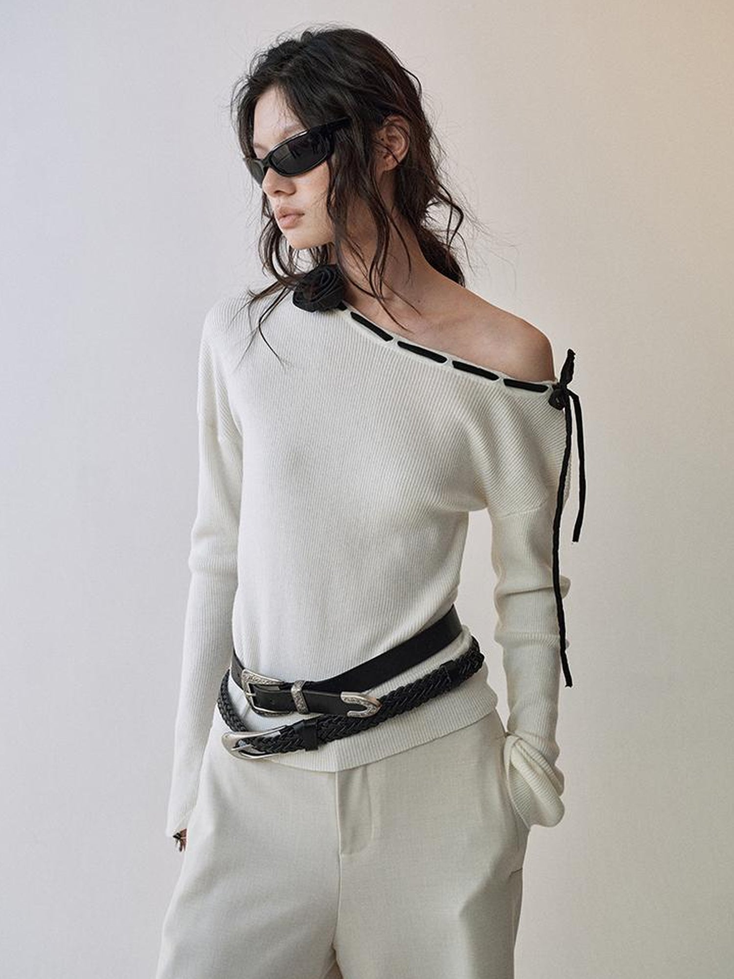AnnoMundi Detachable Rose Contrast Trim Knit Top