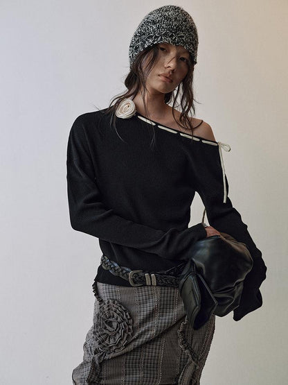 AnnoMundi Detachable Rose Contrast Trim Knit Top