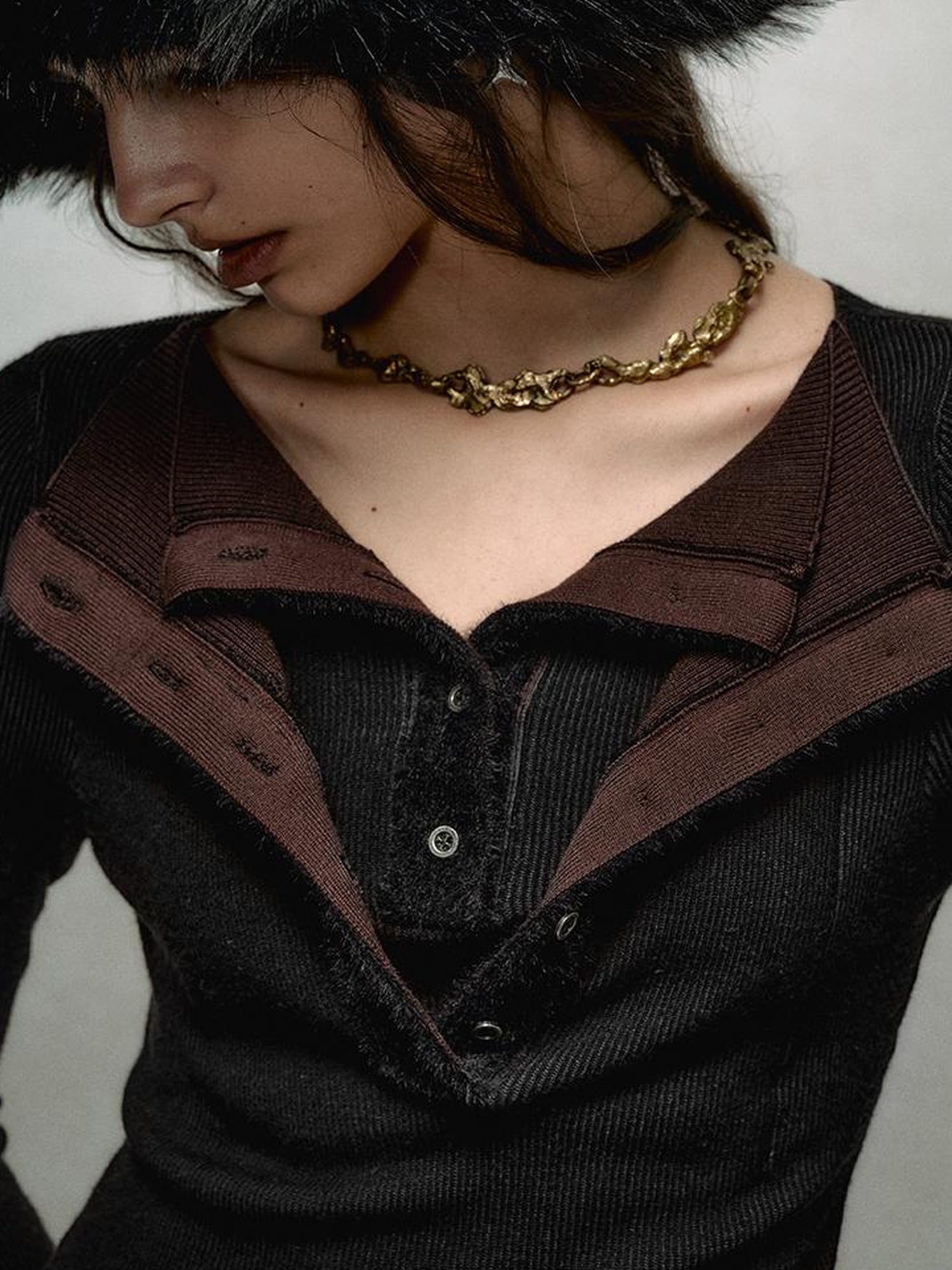 AnnoMundi Double Layer Collar V Neck Stretch Knit Top