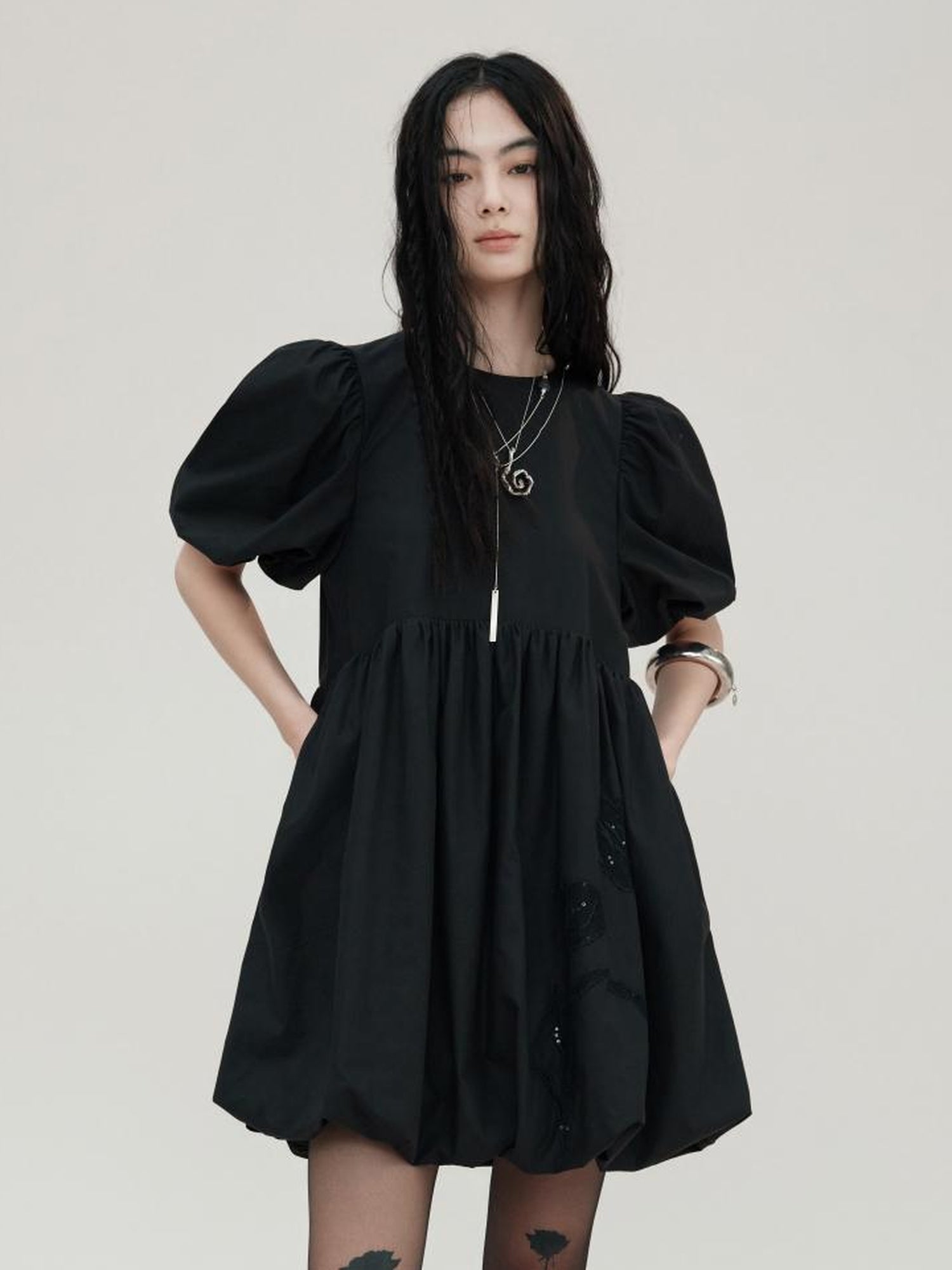 AnnoMundi Elegant Floral Lace Vintage Mini A Line V Neck Dress