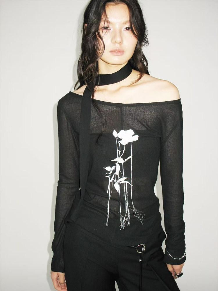 AnnoMundi Embroidered Rose Cuffed Sleeve Casual Regular Fit Women Black Long Sleeve T-Shirts