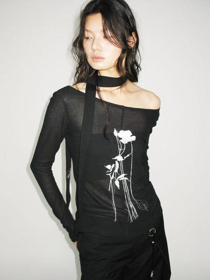 AnnoMundi Embroidered Rose Cuffed Sleeve Casual Regular Fit Women Black Long Sleeve T-Shirts