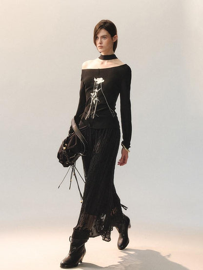 AnnoMundi Embroidered Rose Cuffed Sleeve Casual Regular Fit Women Black Long Sleeve T-Shirts