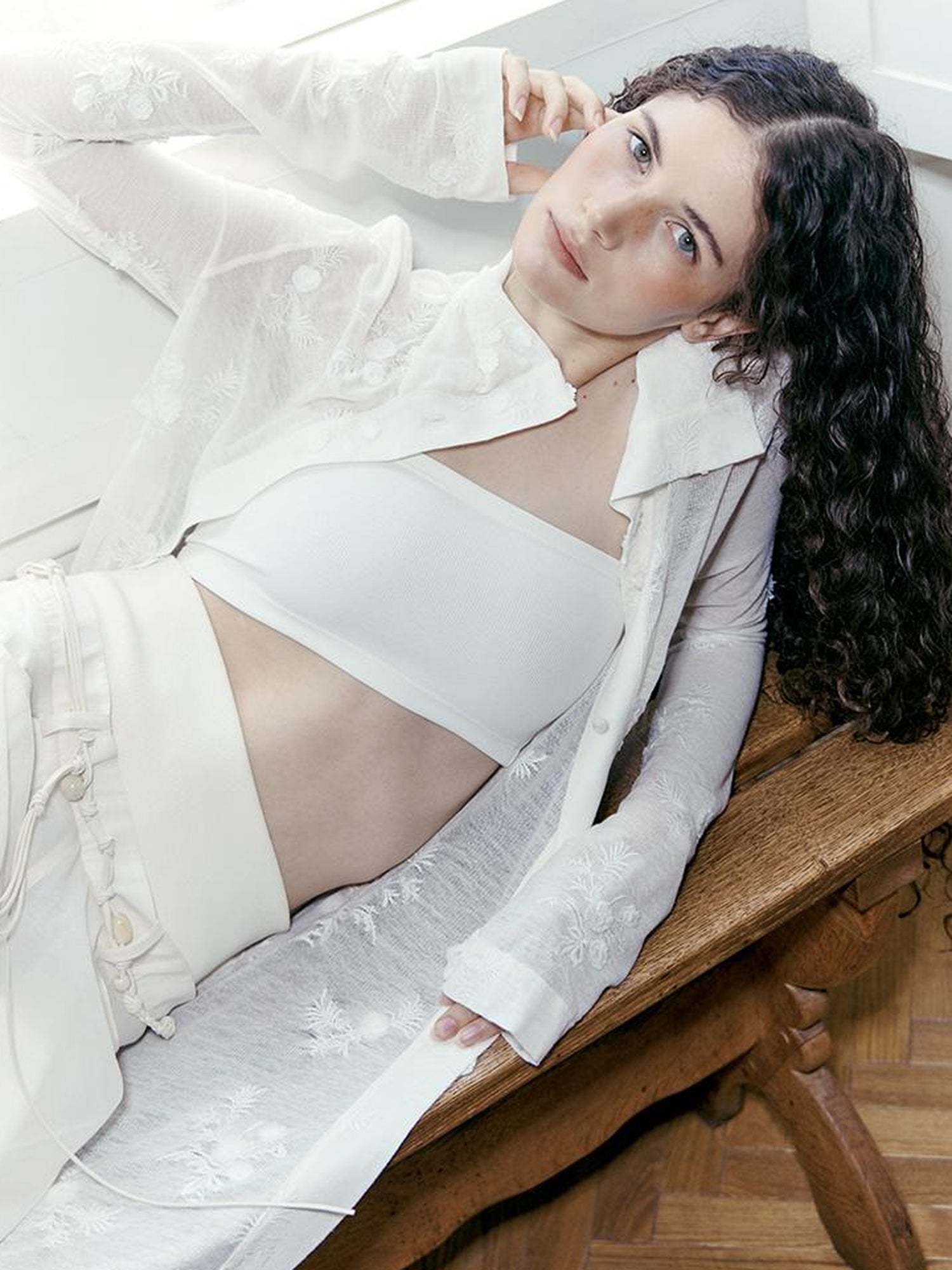 AnnoMundi Fairy Embroidery Sheer Knit Cardigan