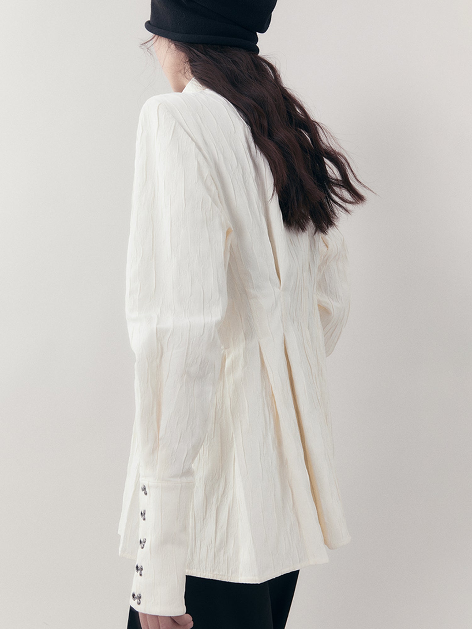 AnnoMundi Feast Time Embroidered Texture Shirt V-Neck T-Shirt Long-Sleeve