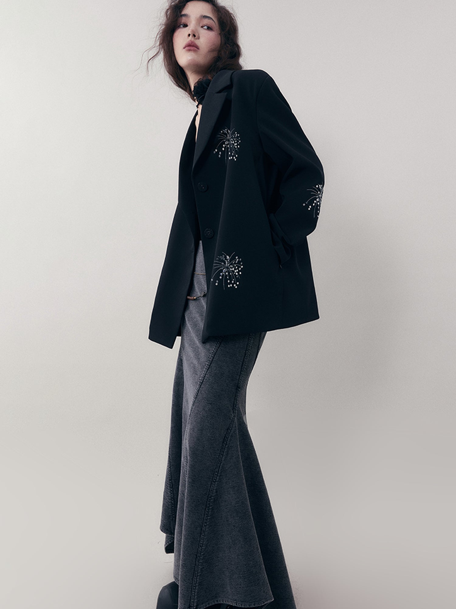 AnnoMundi Firework Embroidered Relaxed Suit Set