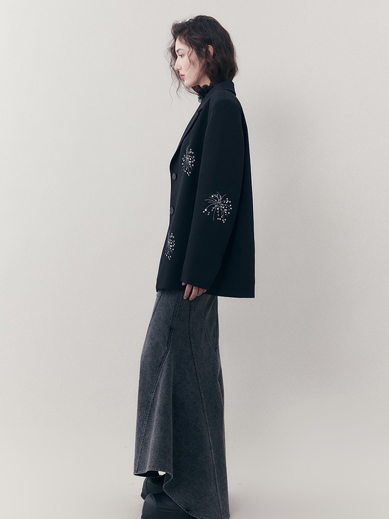 AnnoMundi Firework Embroidered Relaxed Suit Set