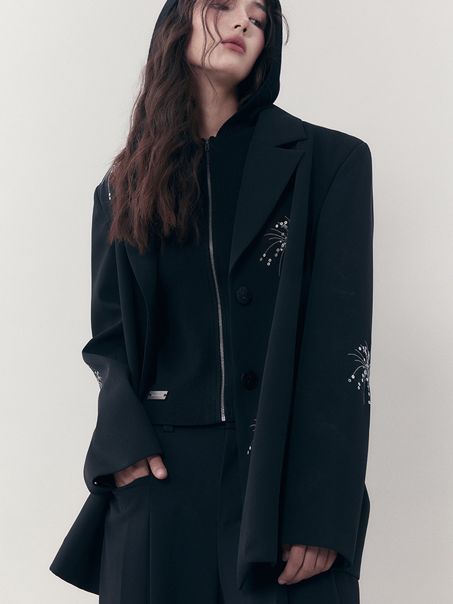 AnnoMundi Firework Embroidered Relaxed Suit Set