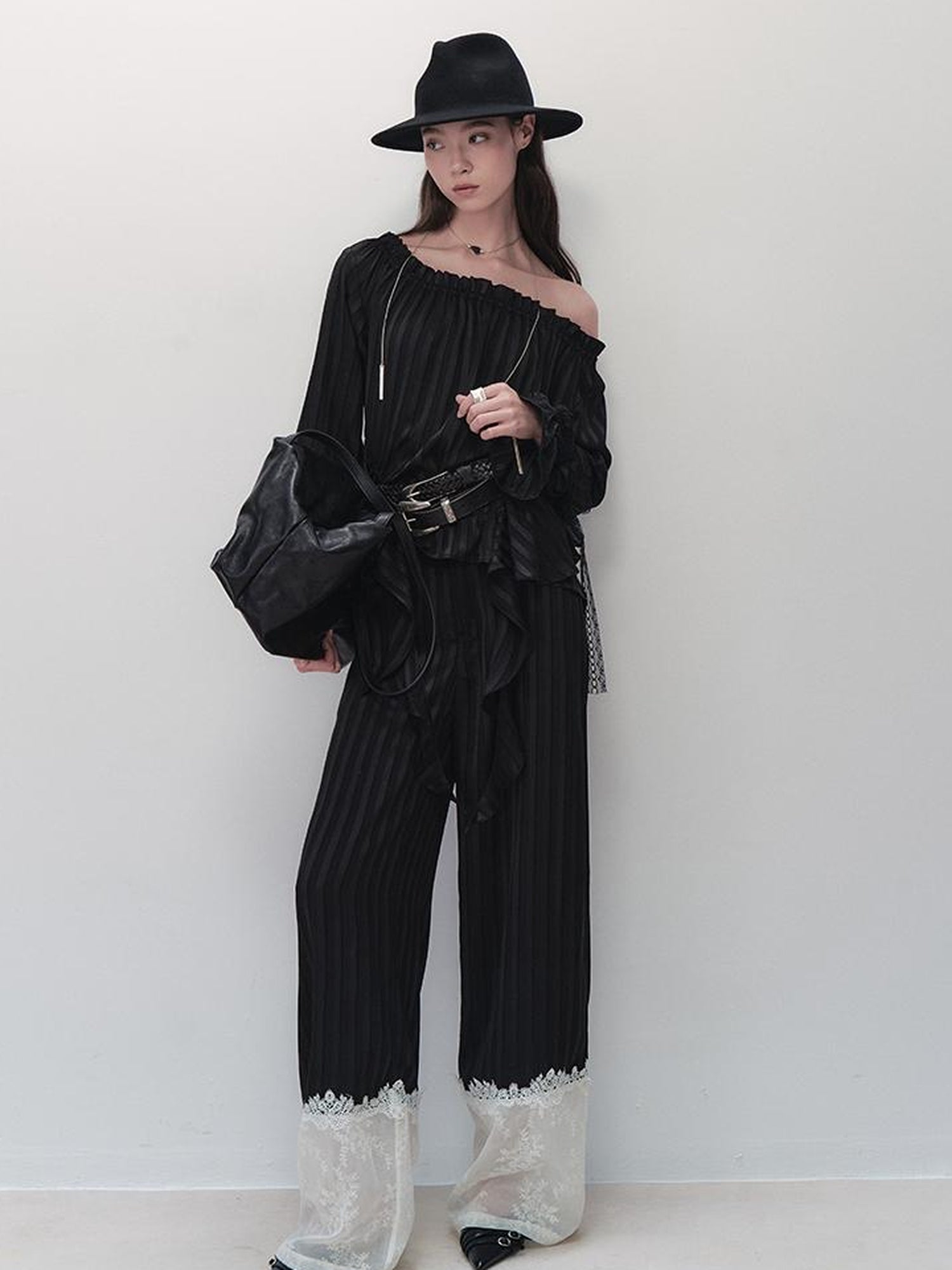 AnnoMundi Floral Embroidered Lace Trim Striped Trousers