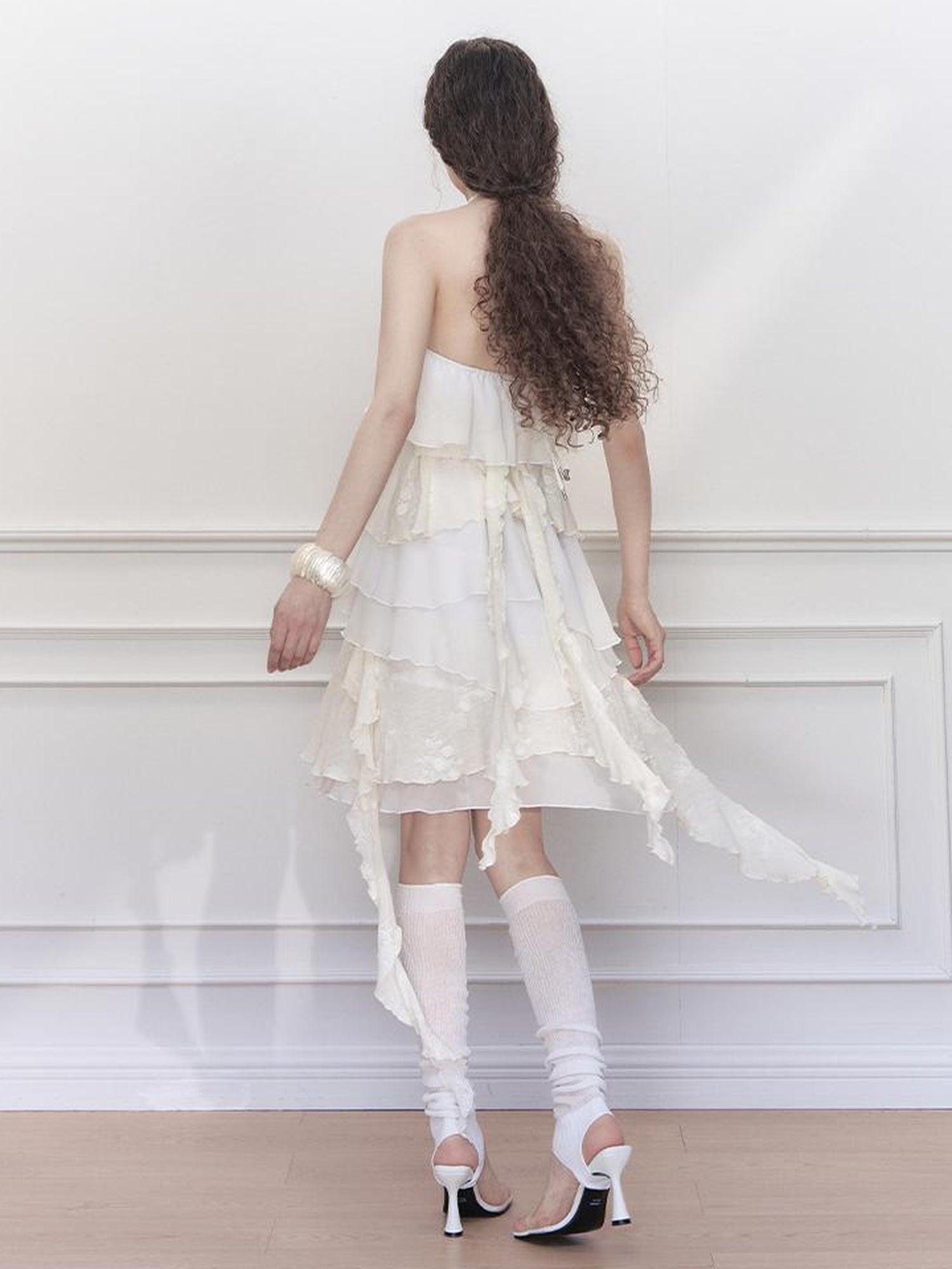 AnnoMundi Floral Embroidered Sheath Chiffon Mini Dress V Neck