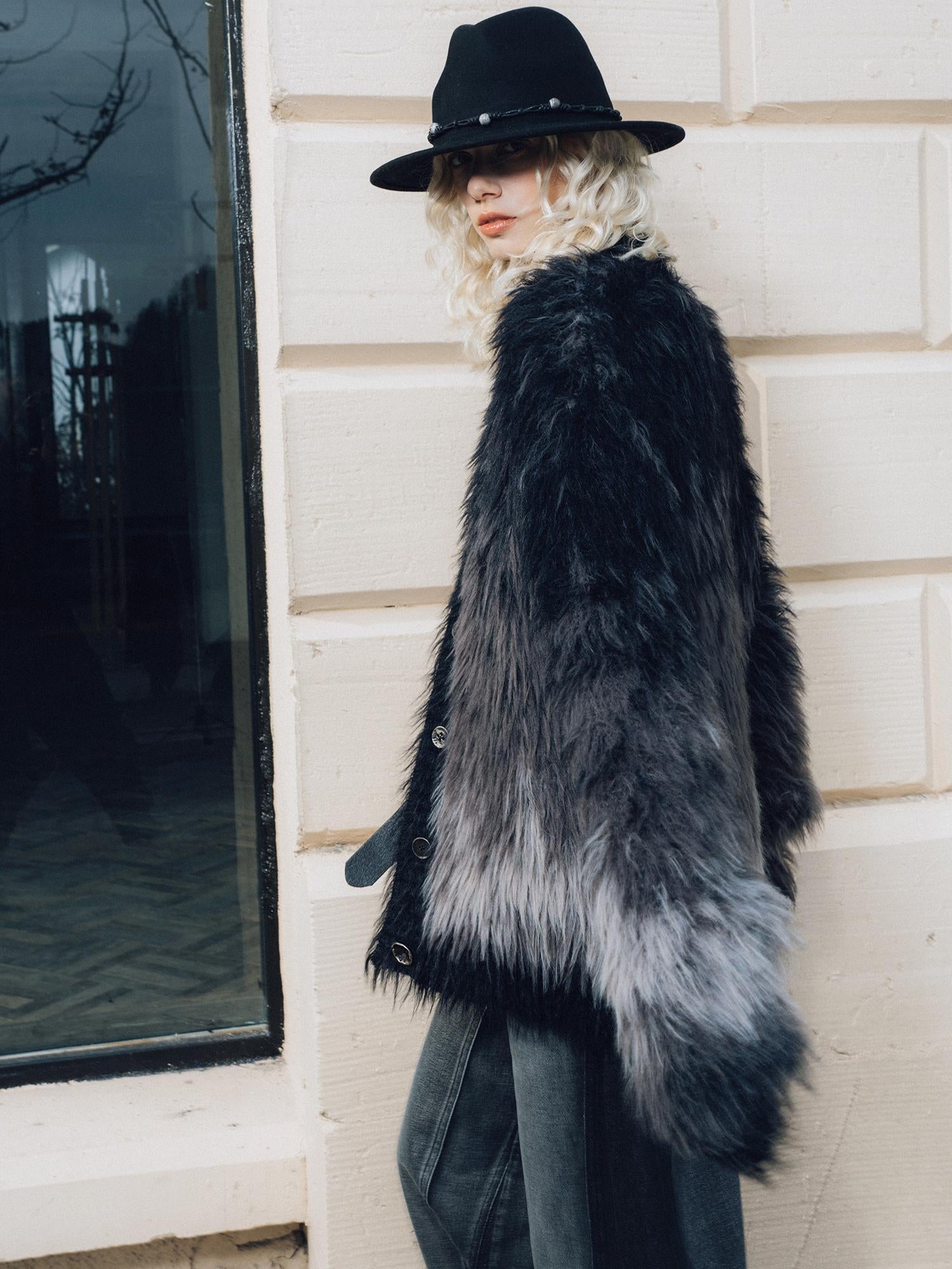 AnnoMundi Gradient Long Hair Cardigan With High Neck