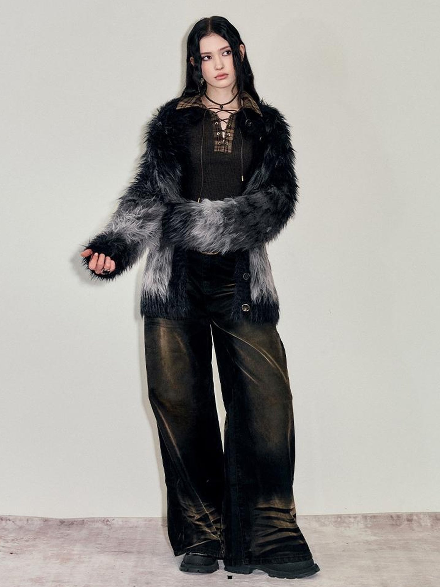 AnnoMundi Gradient Long Hair Cardigan With High Neck