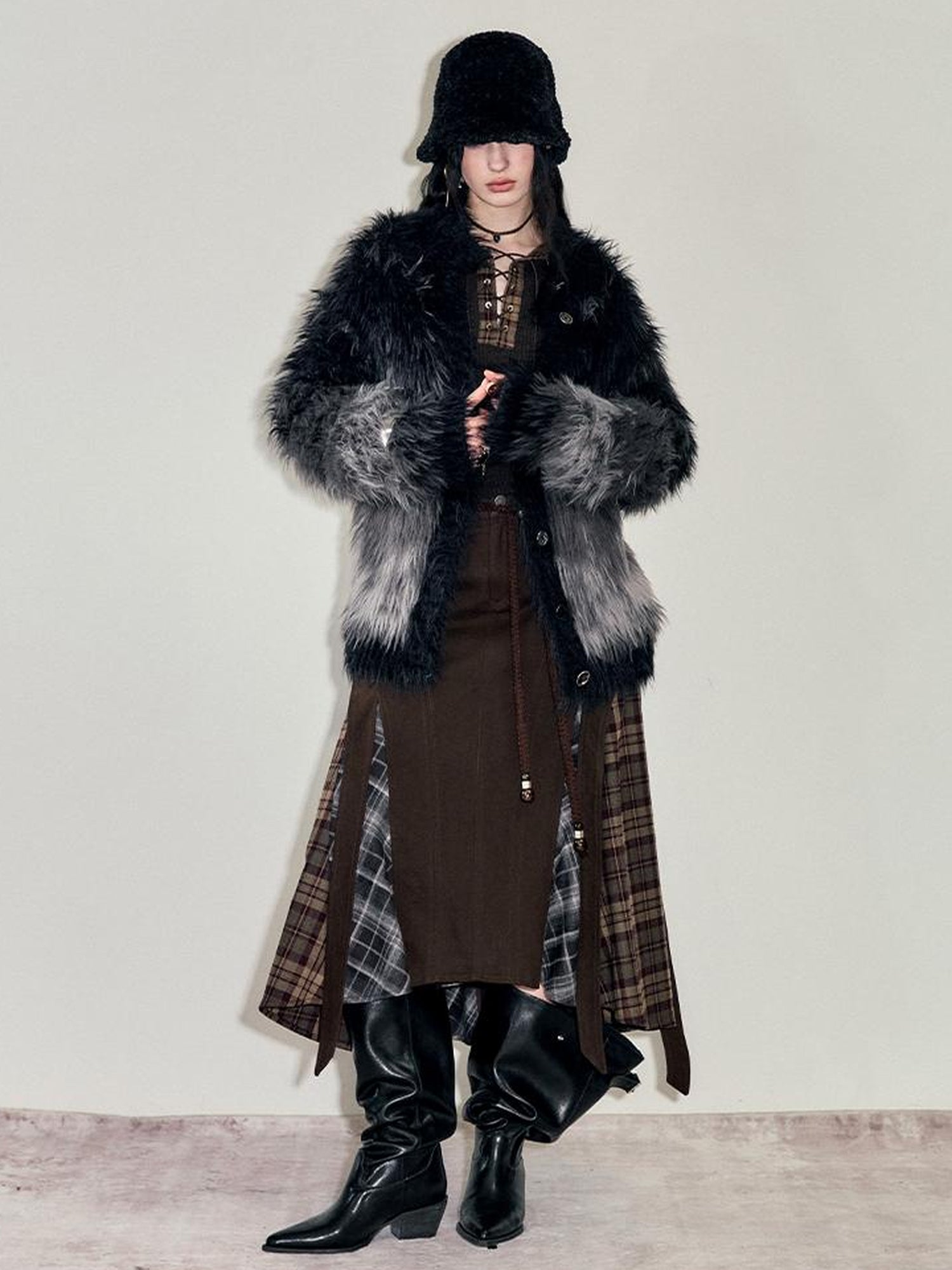 AnnoMundi Gradient Long Hair Cardigan With High Neck