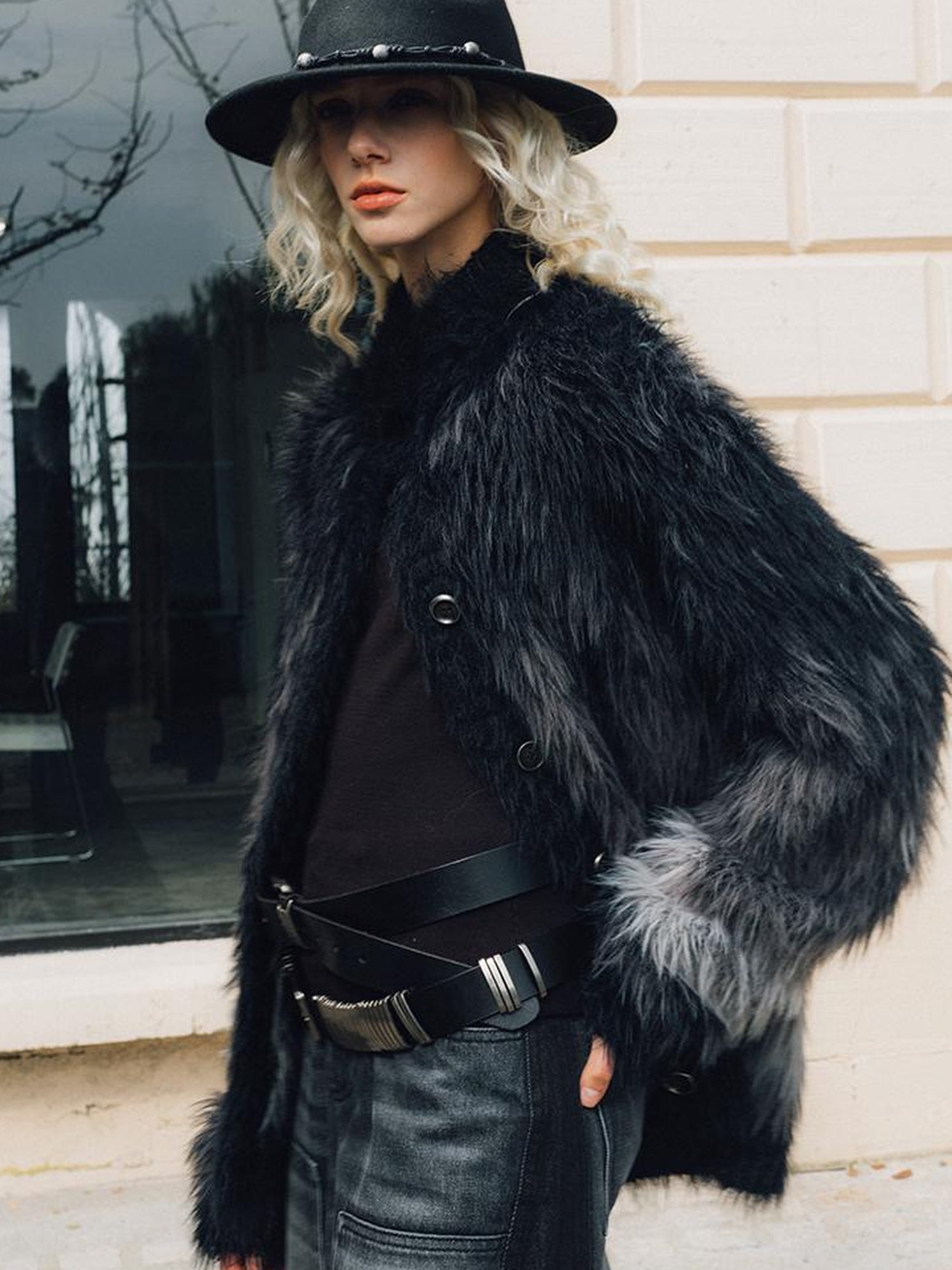 AnnoMundi Gradient Long Hair Cardigan With High Neck