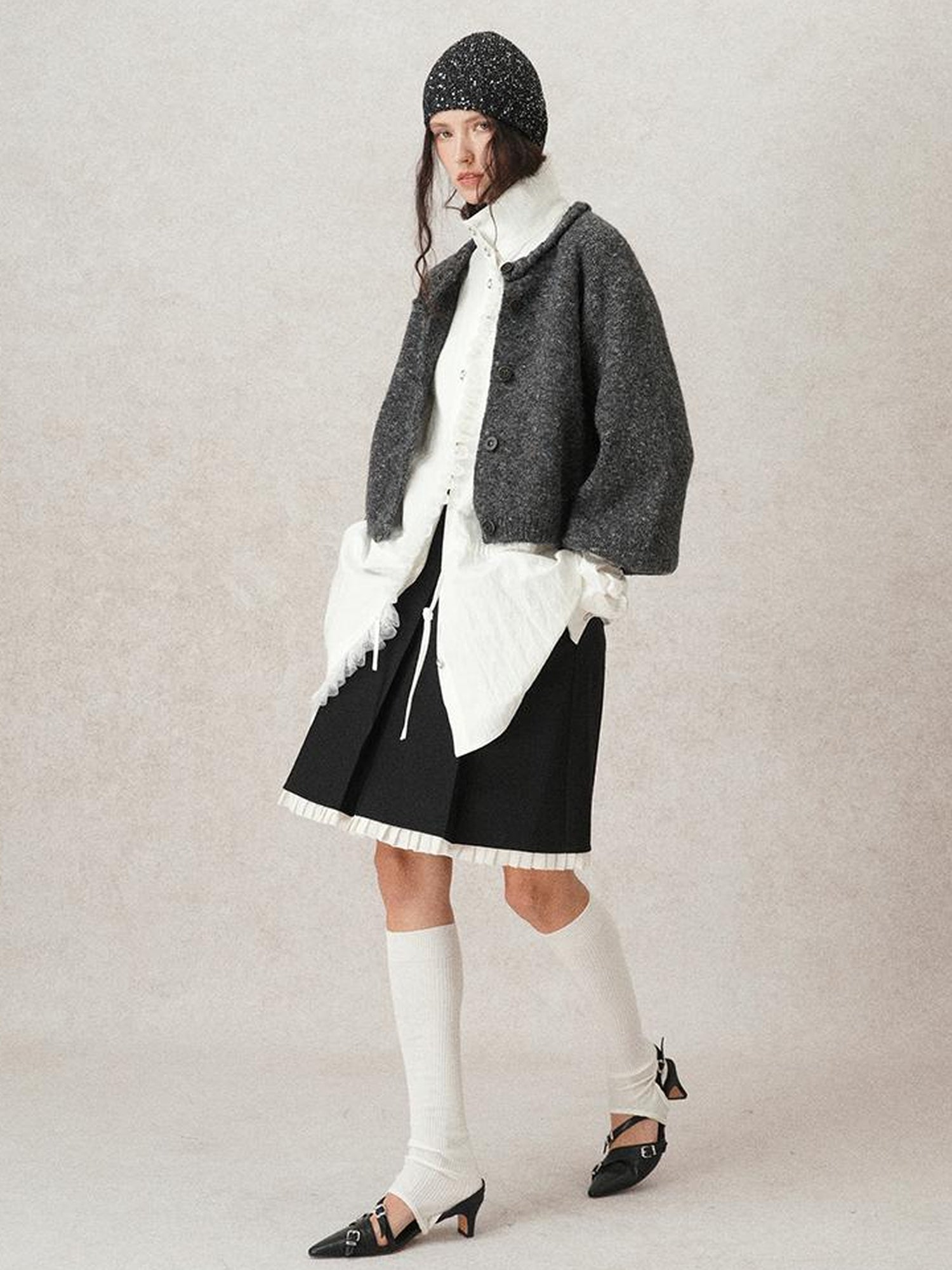 AnnoMundi Hand Knitted Cable Knit Cropped Cardigan Grey