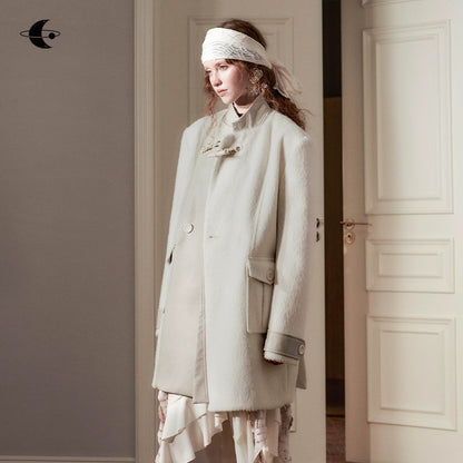 AnnoMundi_Handwoven_Horn_Button_Wool_Coat_with_Fleece_Lining_MISSTT
