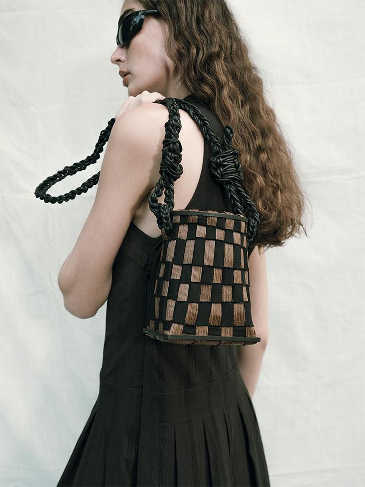 AnnoMundi Handwoven Rattan Vase Bag With Shoulder Strap