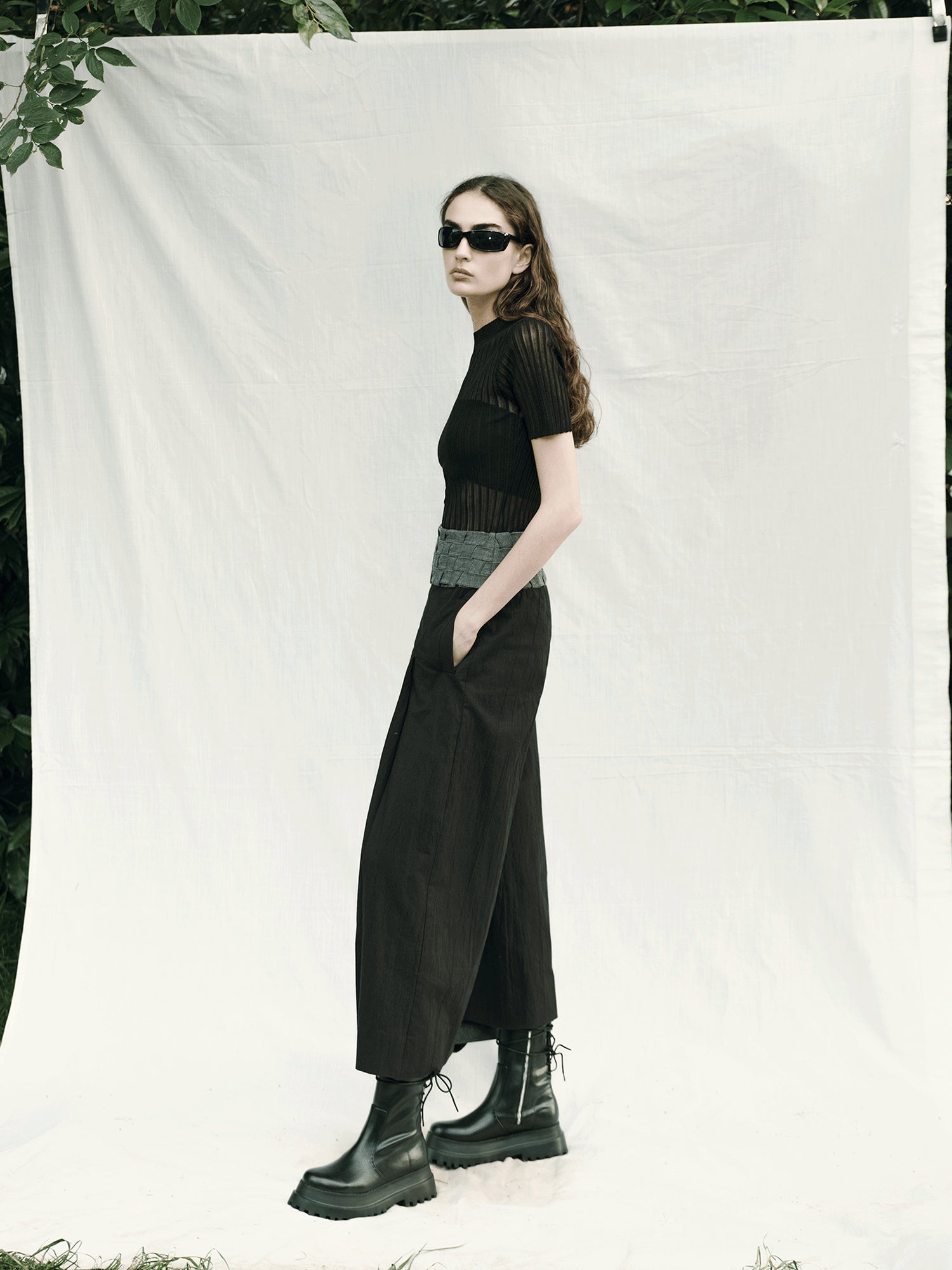 AnnoMundi Handwoven Wide Leg Cropped Trousers In Linen Blend