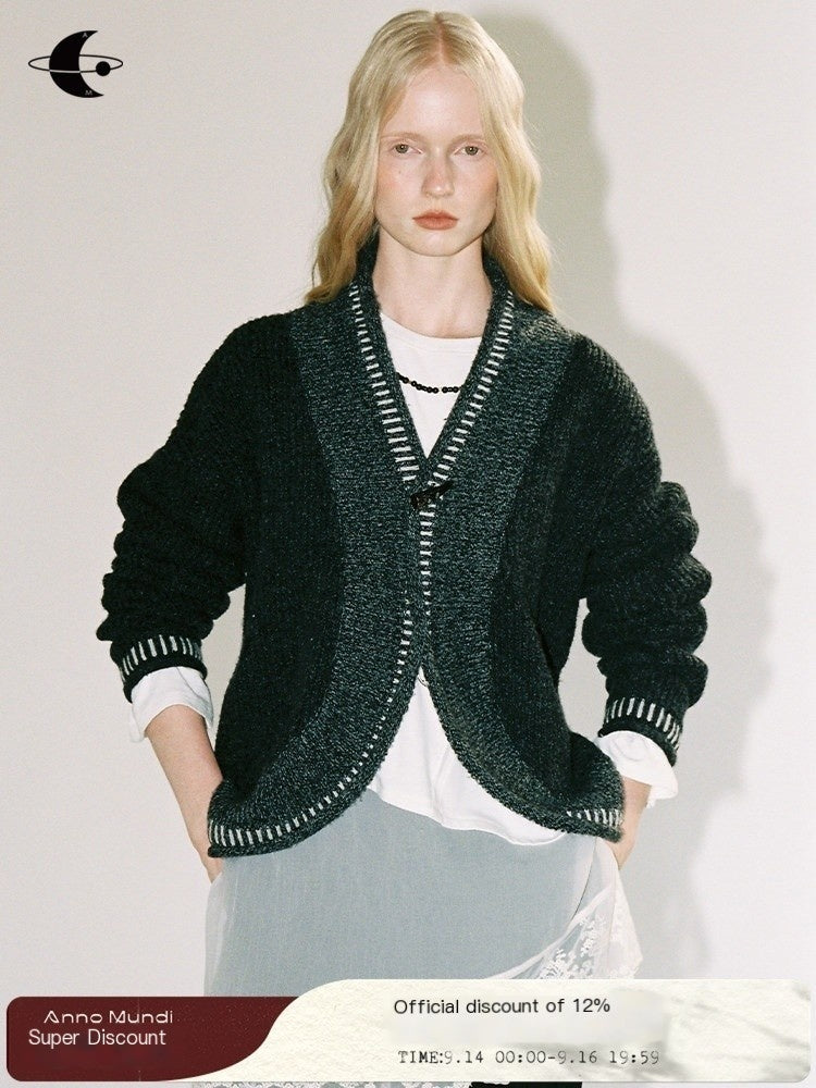 AnnoMundi_Horn_Button_Color_Block_Cape_Women&