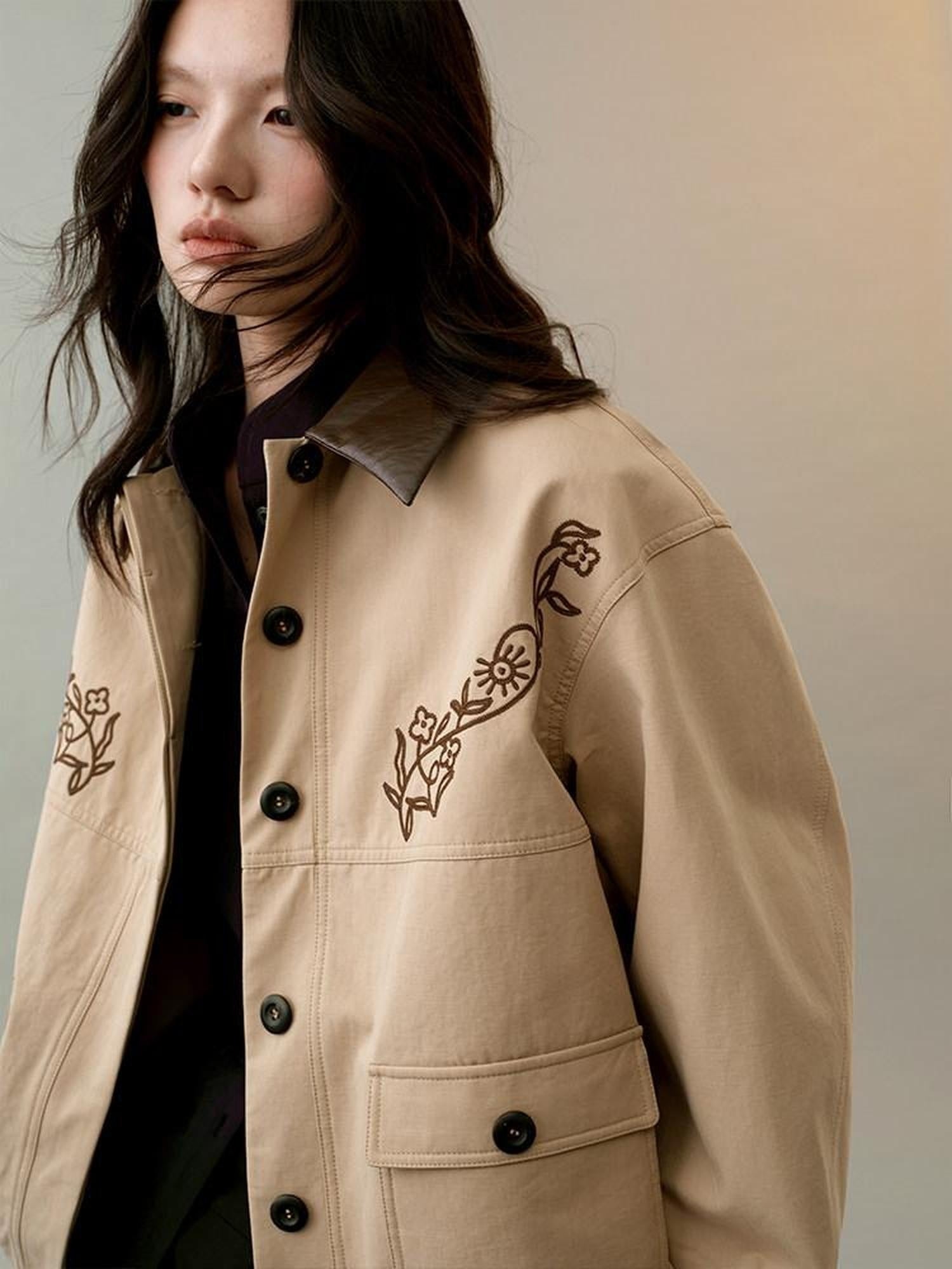 AnnoMundi Insulated Warm Cropped Relaxed Fit Long Sleeve Zipper Front Khaki Jacket