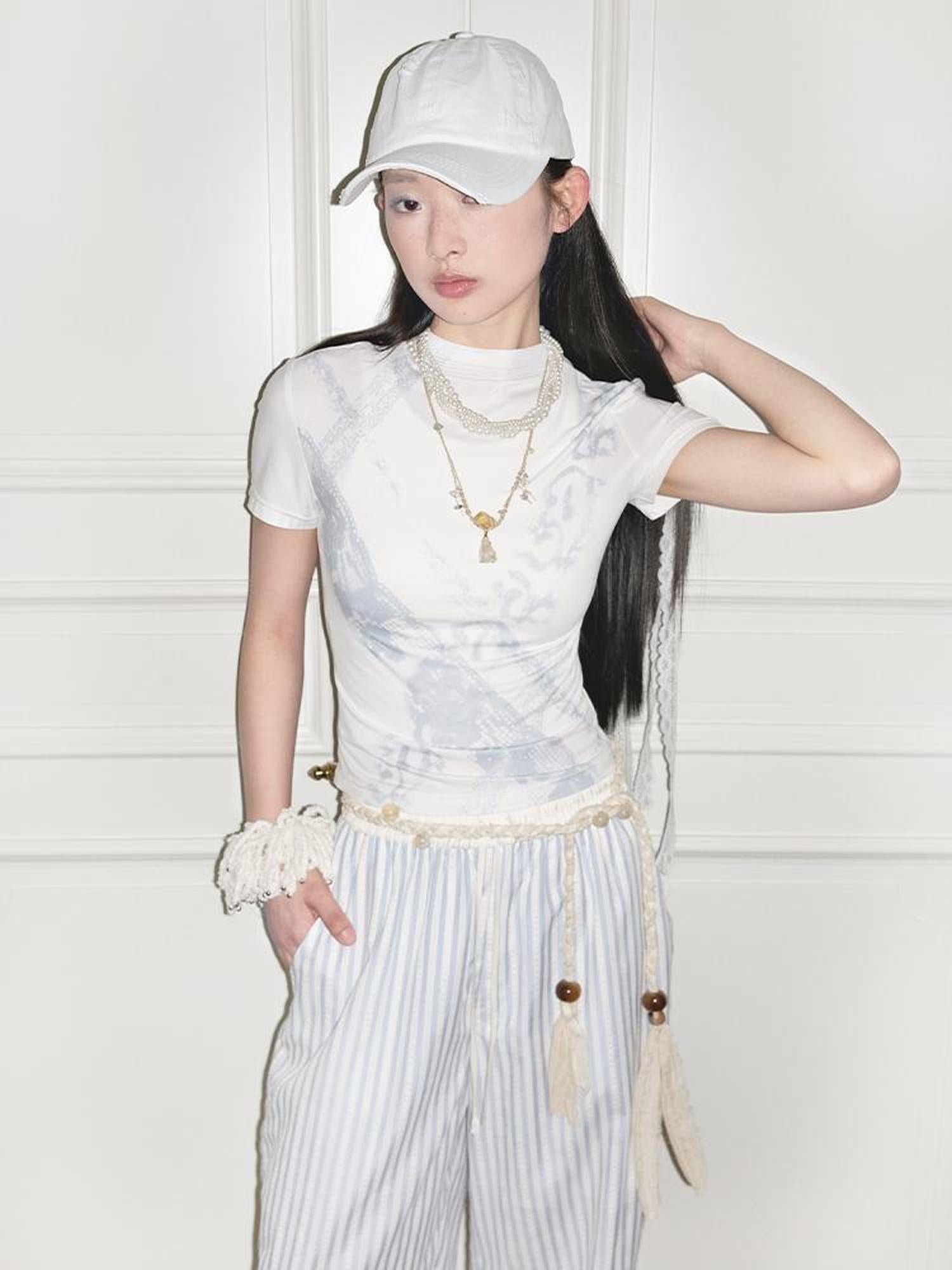 AnnoMundi Lace Filigree Print Fitted Tee