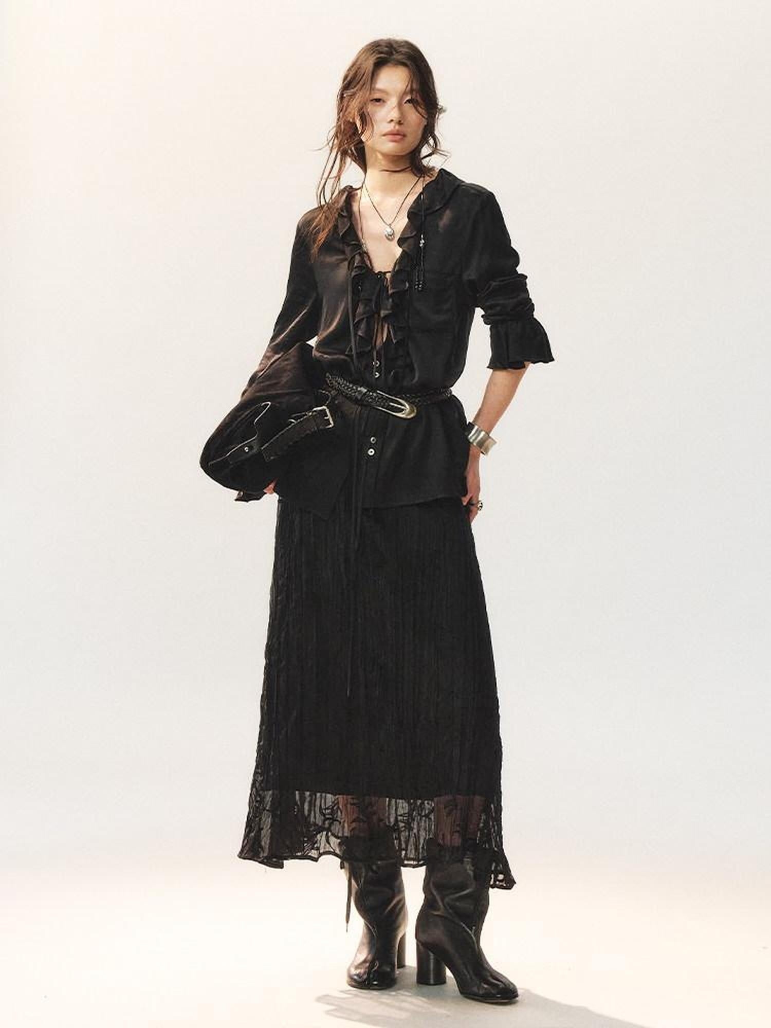 AnnoMundi Little Black Pleated Loose Fit Mid Waist Matte Polyester For Women Midi Skirts