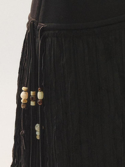 AnnoMundi Little Black Pleated Loose Fit Mid Waist Matte Polyester For Women Midi Skirts