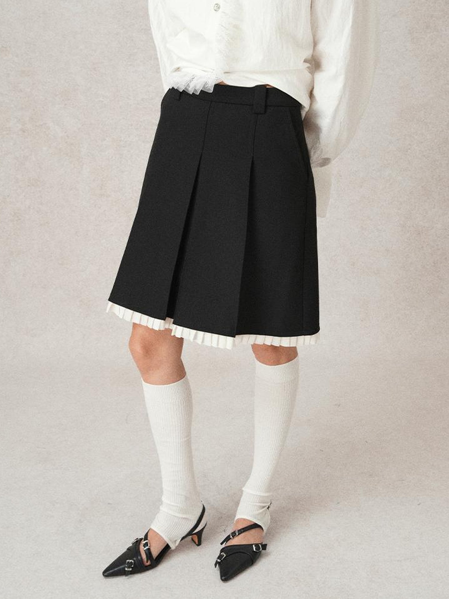 AnnoMundi Pleated Contrast Trim Blazer Skirt