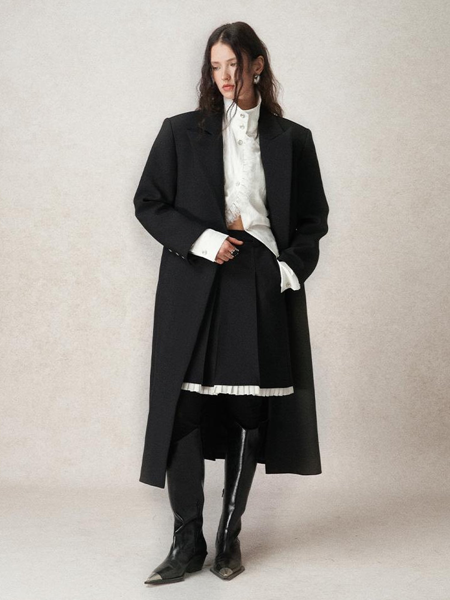 AnnoMundi Pleated Contrast Trim Blazer Skirt
