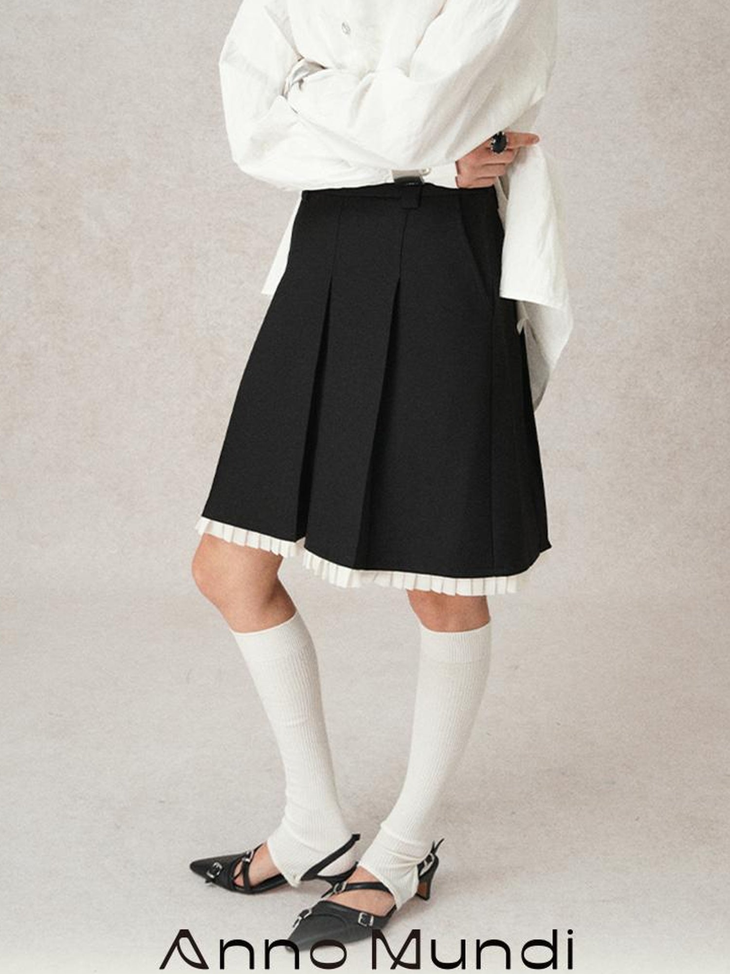AnnoMundi Pleated Contrast Trim Blazer Skirt