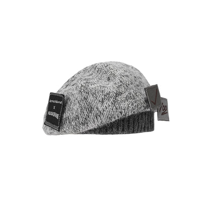 AnnoMundi_Retro_Embroidered_Knit_Beanie_With_Mother_Gift_Motif_MISSTT