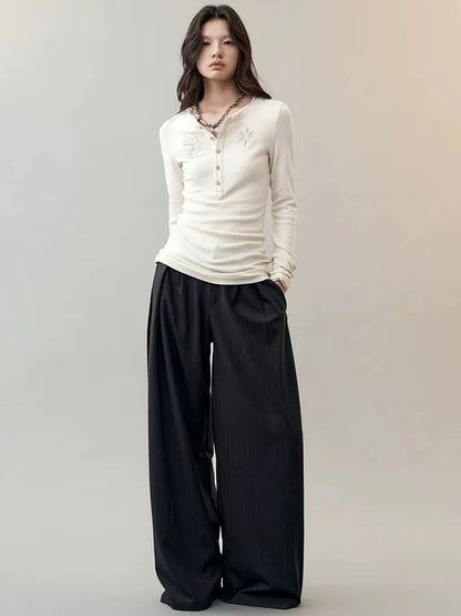 AnnoMundi Rooted Wings Embroidered V-neck T-shirt Long Sleeve T-shirt