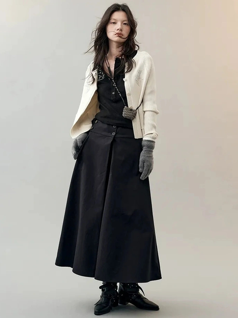 AnnoMundi Rooted Wings Embroidered V-neck T-shirt Long Sleeve T-shirt